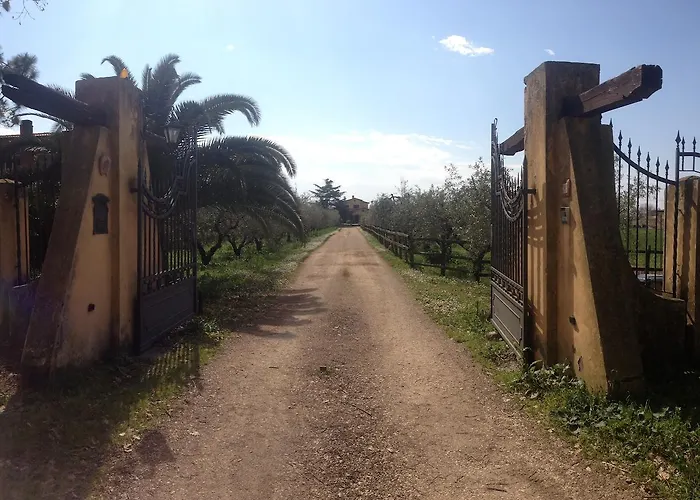 Casal Dei Papi Bed & Breakfast 3*